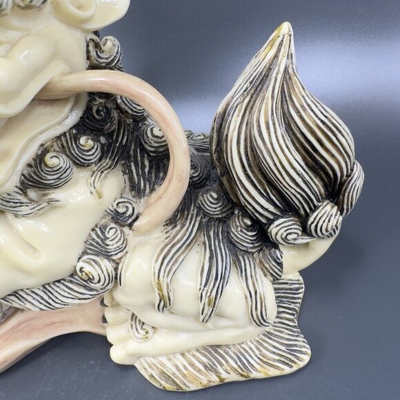 Vintage Chinese Guardian Lion Sculpture Signed Foo Dog Fu Foo Dog Playing Ball - Picture 9 of 16